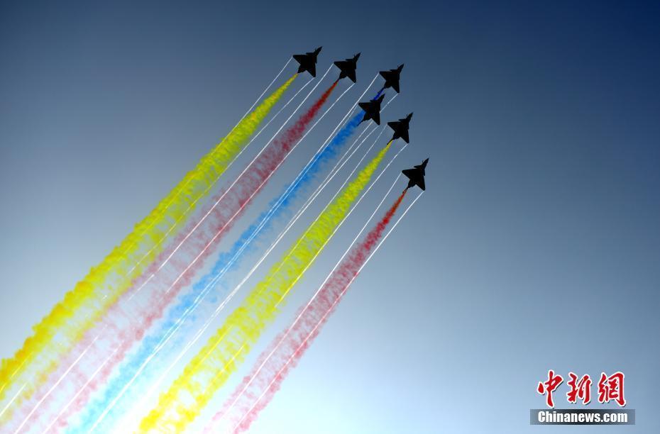 多機水平向上開花