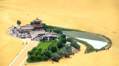 【H8S金色額旗 光影盛宴雙飛8日】額濟(jì)納旗胡楊·弱水金沙灣·巴丹吉林沙漠·居延海·怪樹林·茶卡鹽湖