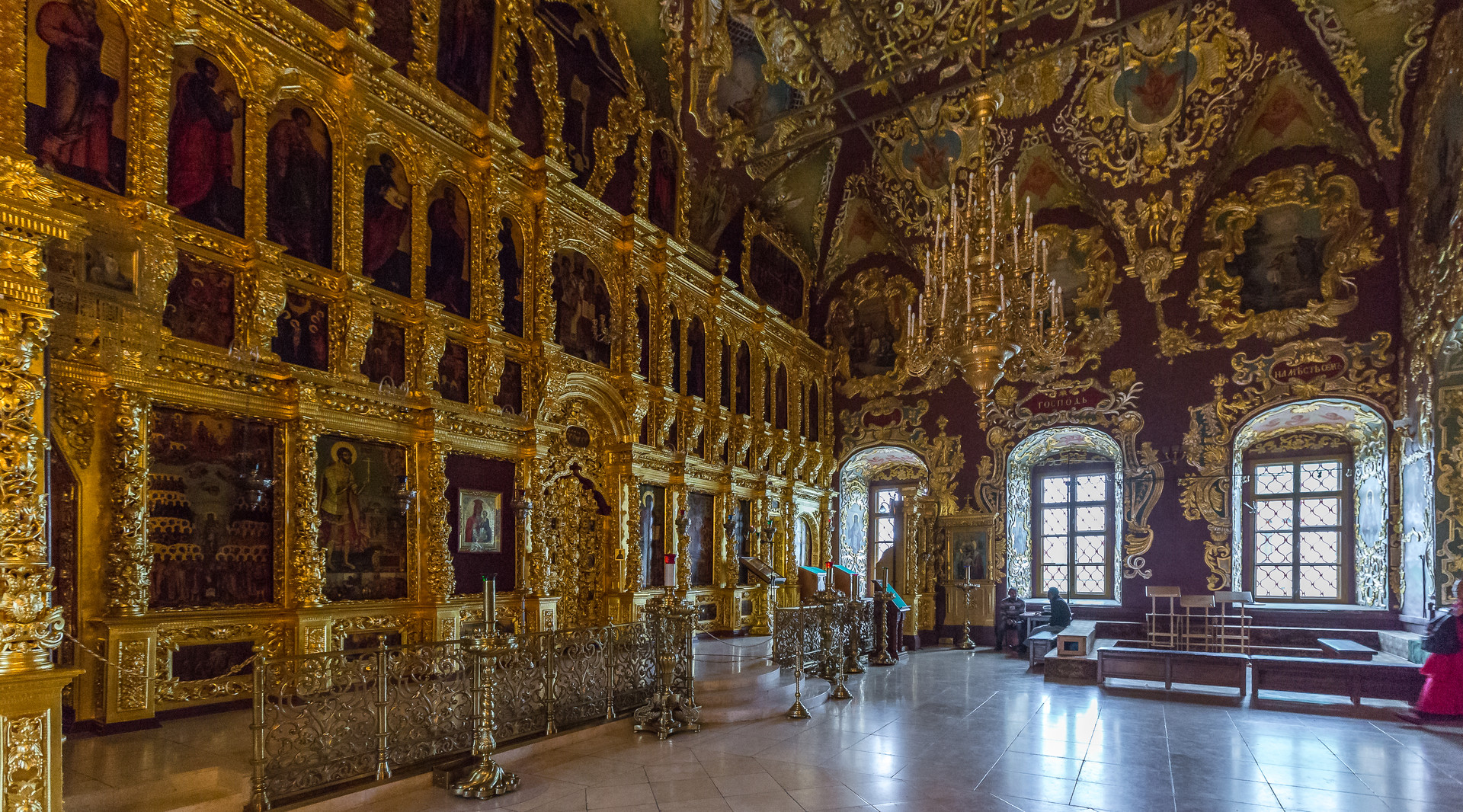 謝爾蓋耶夫鎮圣三教堂封面圖