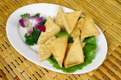 【潮汕溫泉動車2天】<無限浸泡天然養生氡溫泉、潮州古城牌坊街、泰佛殿>